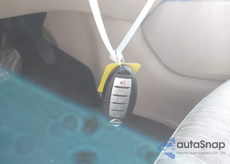 2018 Nissan Rogue S/Sv z USA, uszkodzony, nr VIN KNMAT2MTXJP603087